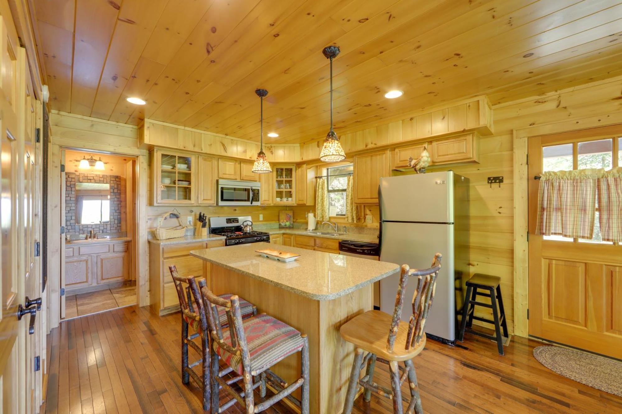 Bryson City Cabin With Hot Tub And Mountain Views! Extérieur photo